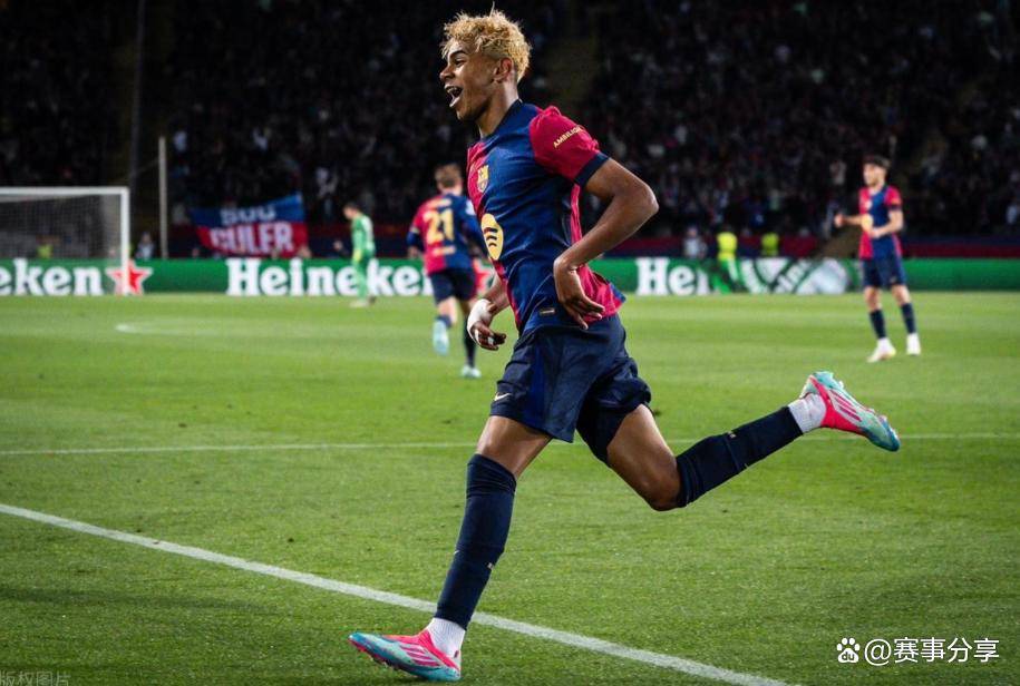 亚马尔超越姆巴佩创欧冠新史,巴萨2-1翻盘直通欧冠16强